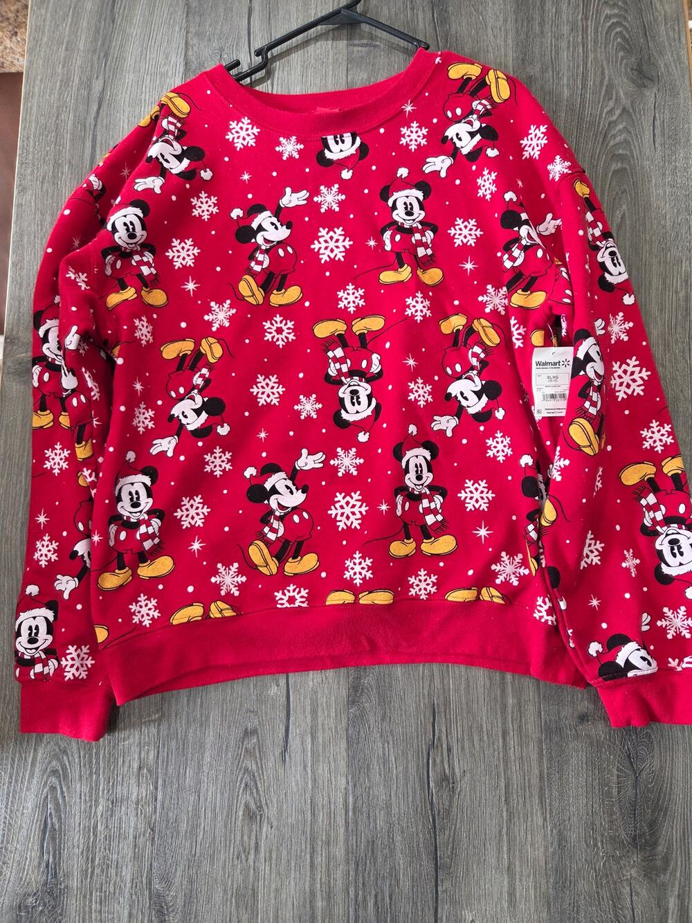 Mickey Mouse Juniors Printed Snowflake Holiday Sweatshirt Size XL